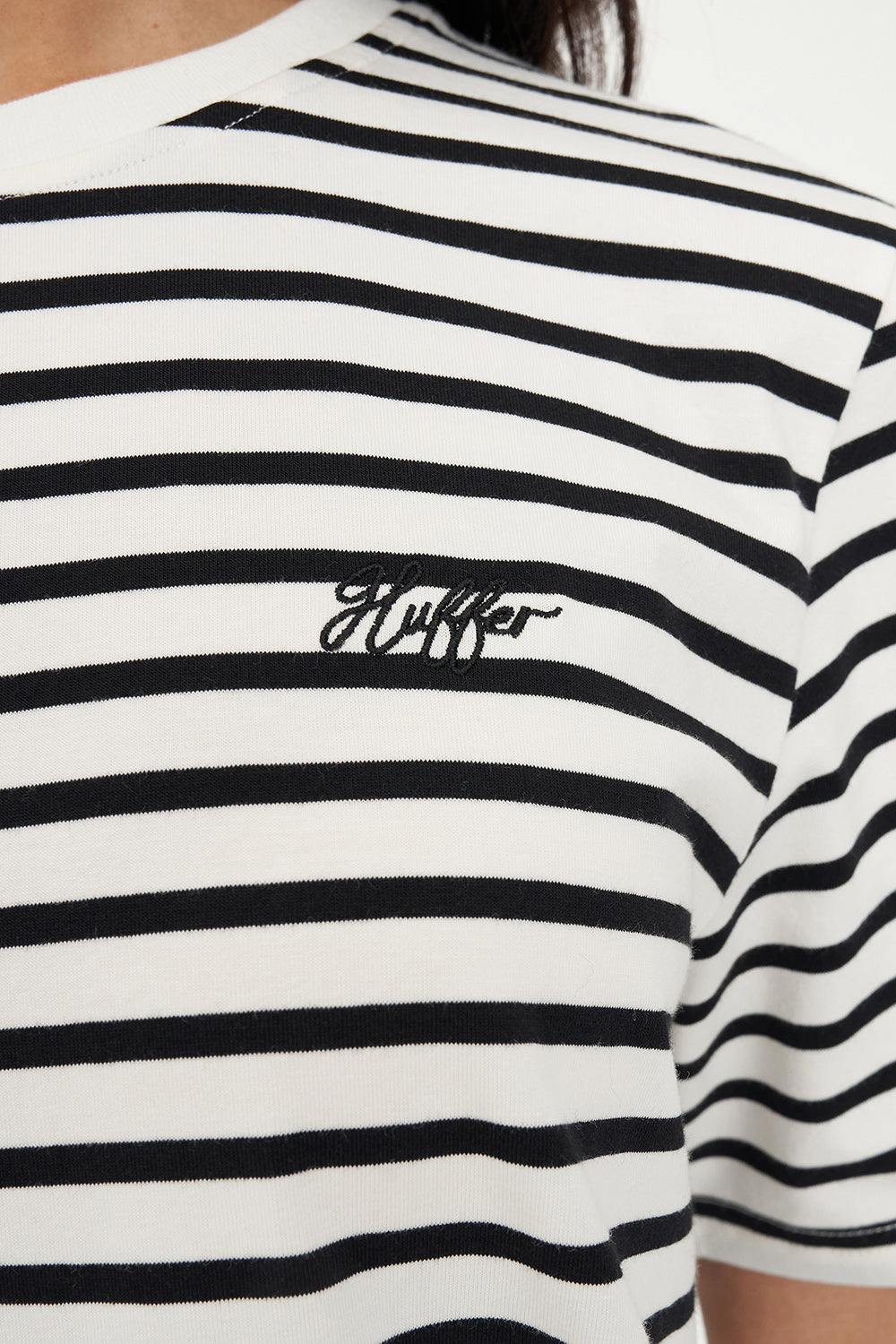 OUI OUI CLASSIC TEE BLACK CHALK