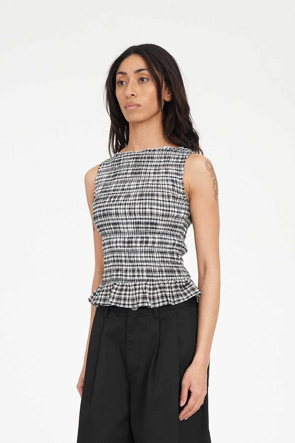 ROONEY GIGI SHIRRED TOP BLACK CHALK