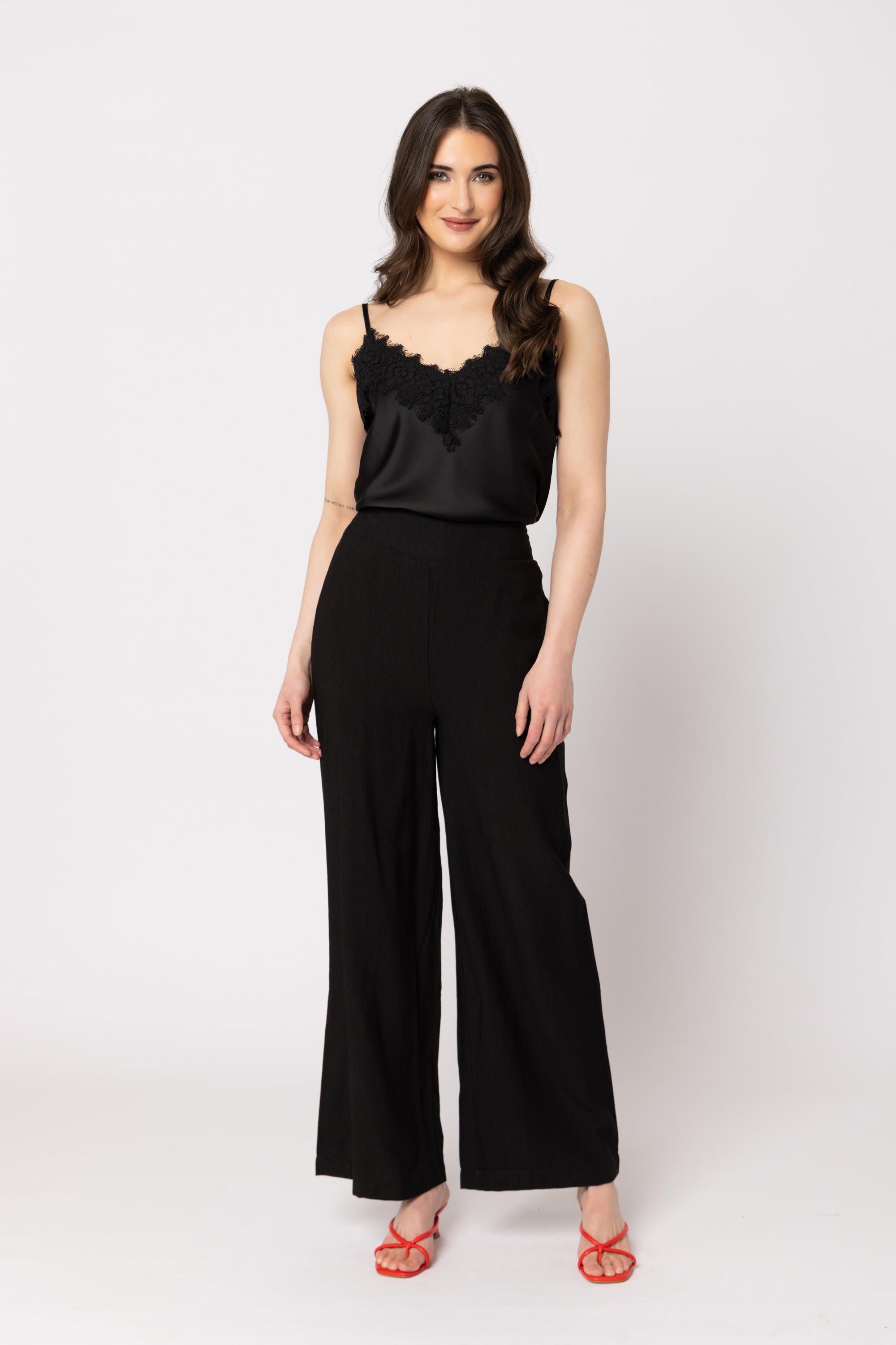 Essential Wide Leg Pant Black