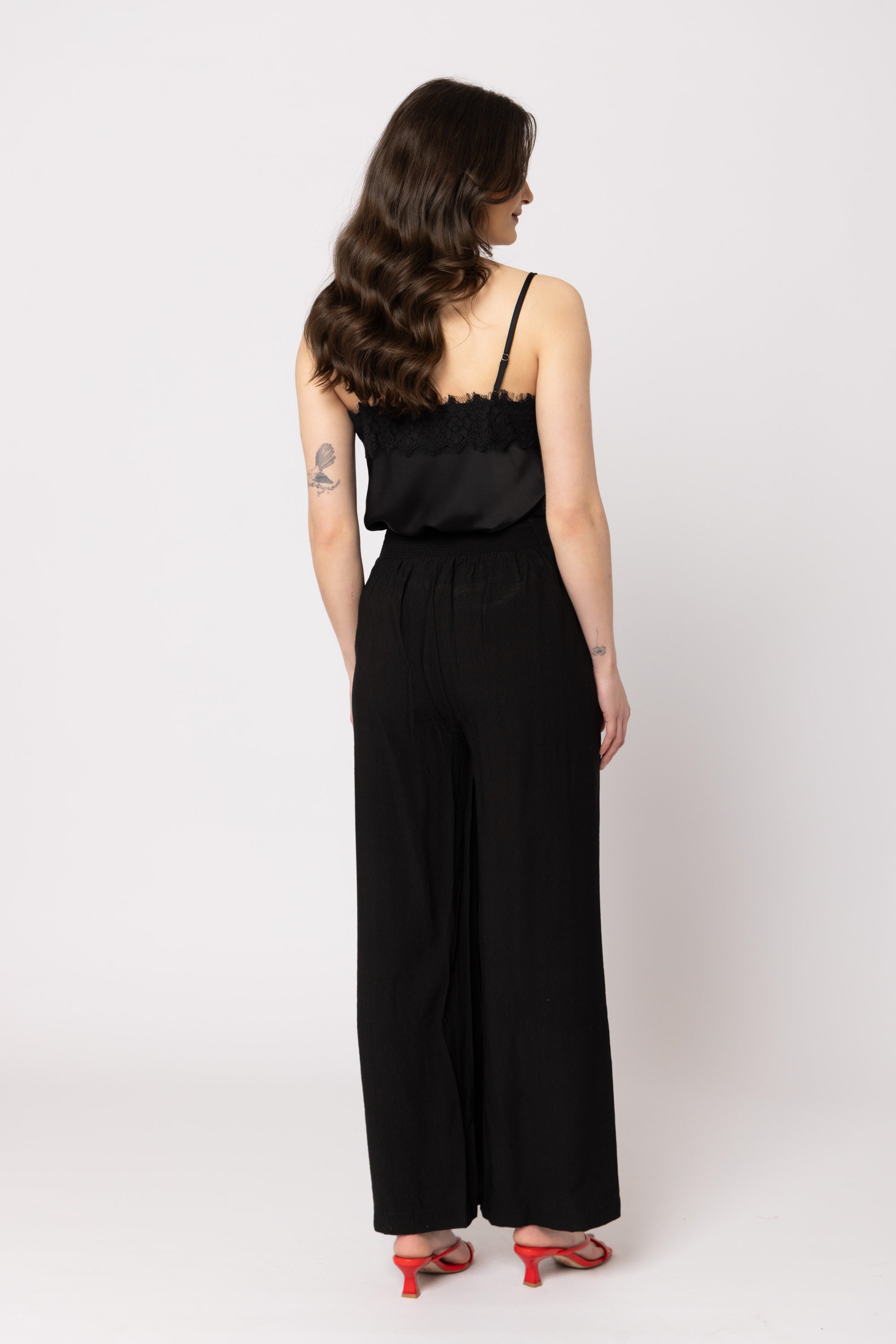 Essential Wide Leg Pant Black