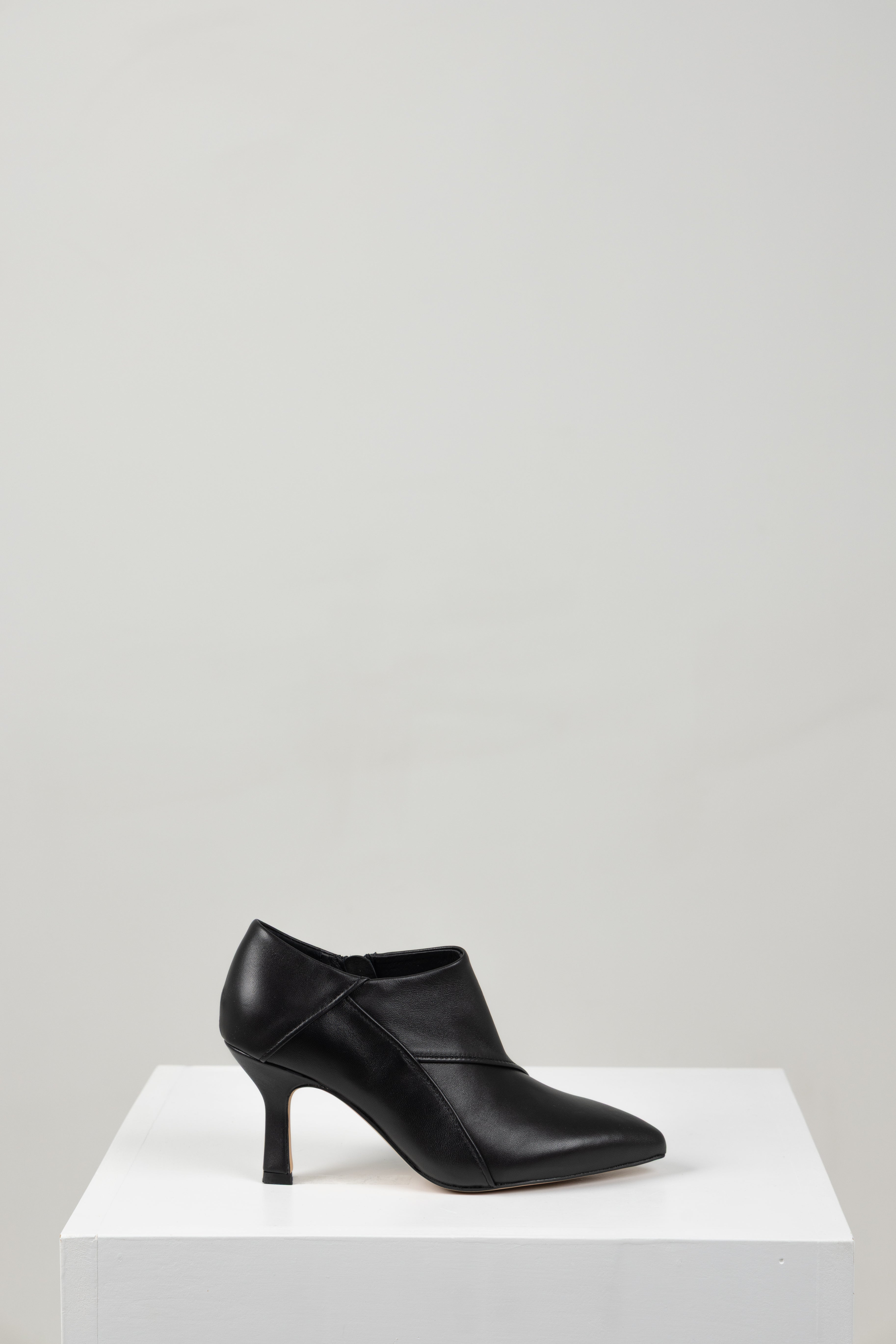 LAZEL ANKLE BOOT BLACK LEATHER