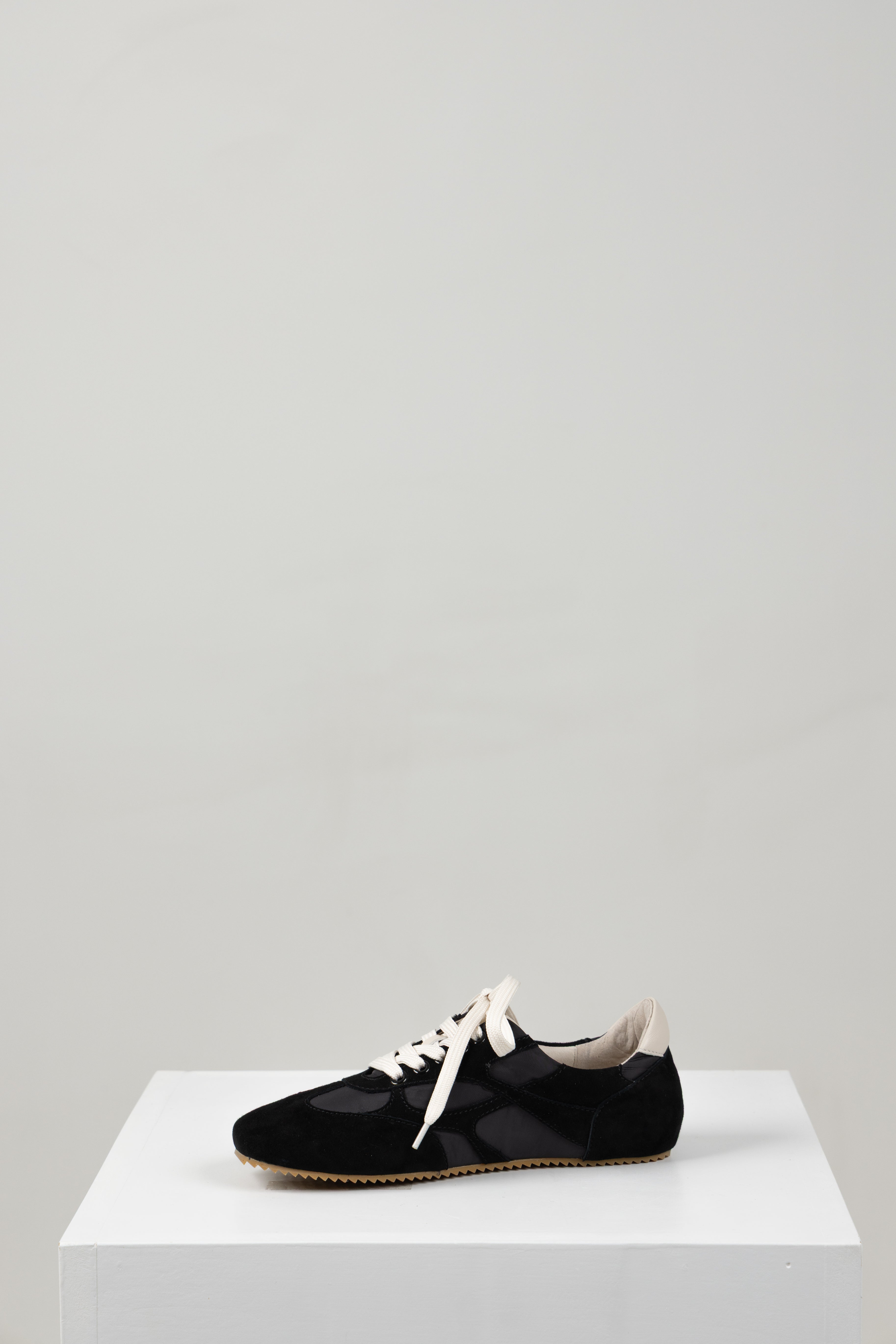 LIEMA SNEAKER BLACK & CREAM