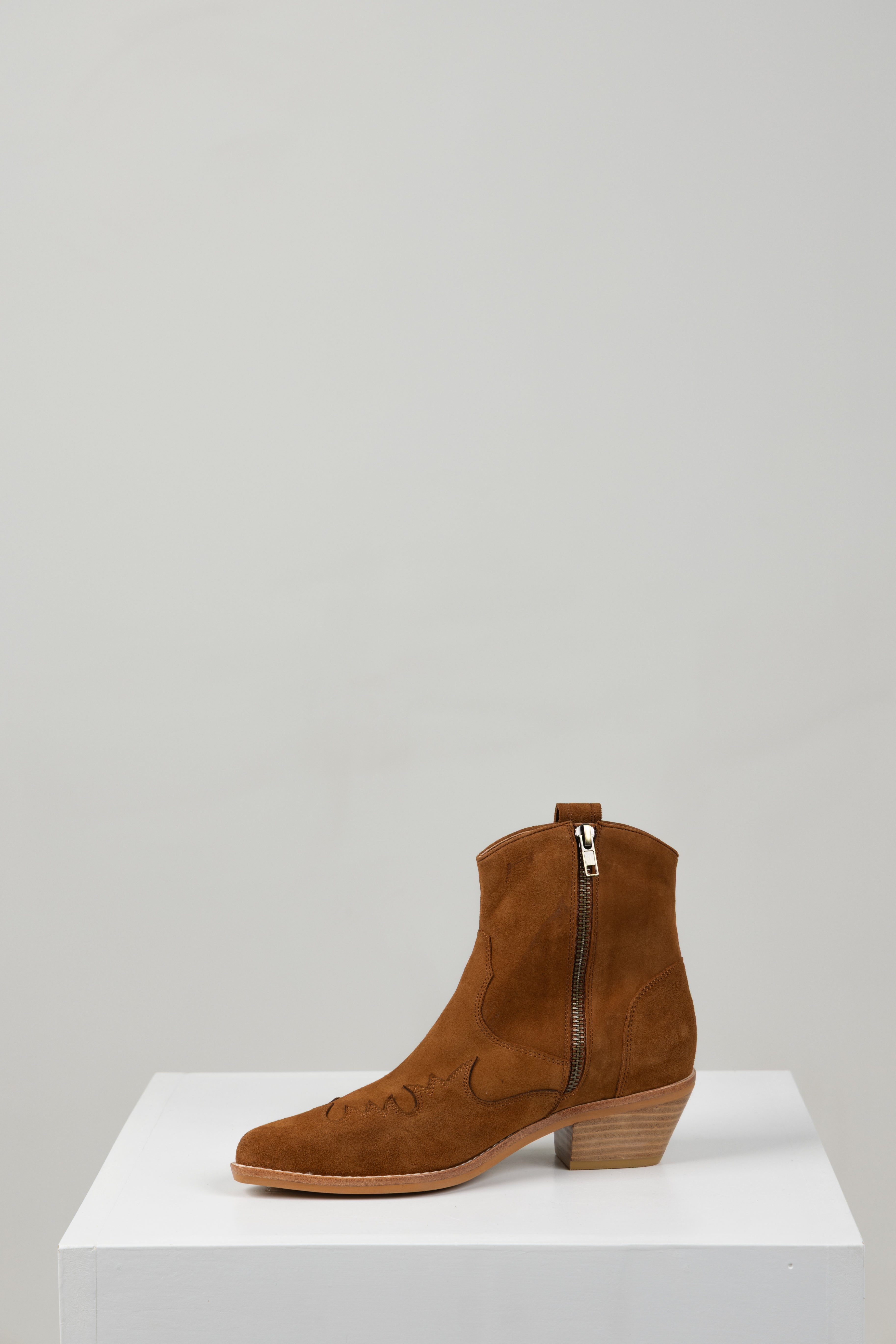 EERIKA ANKLE BOOT TAN SUEDE