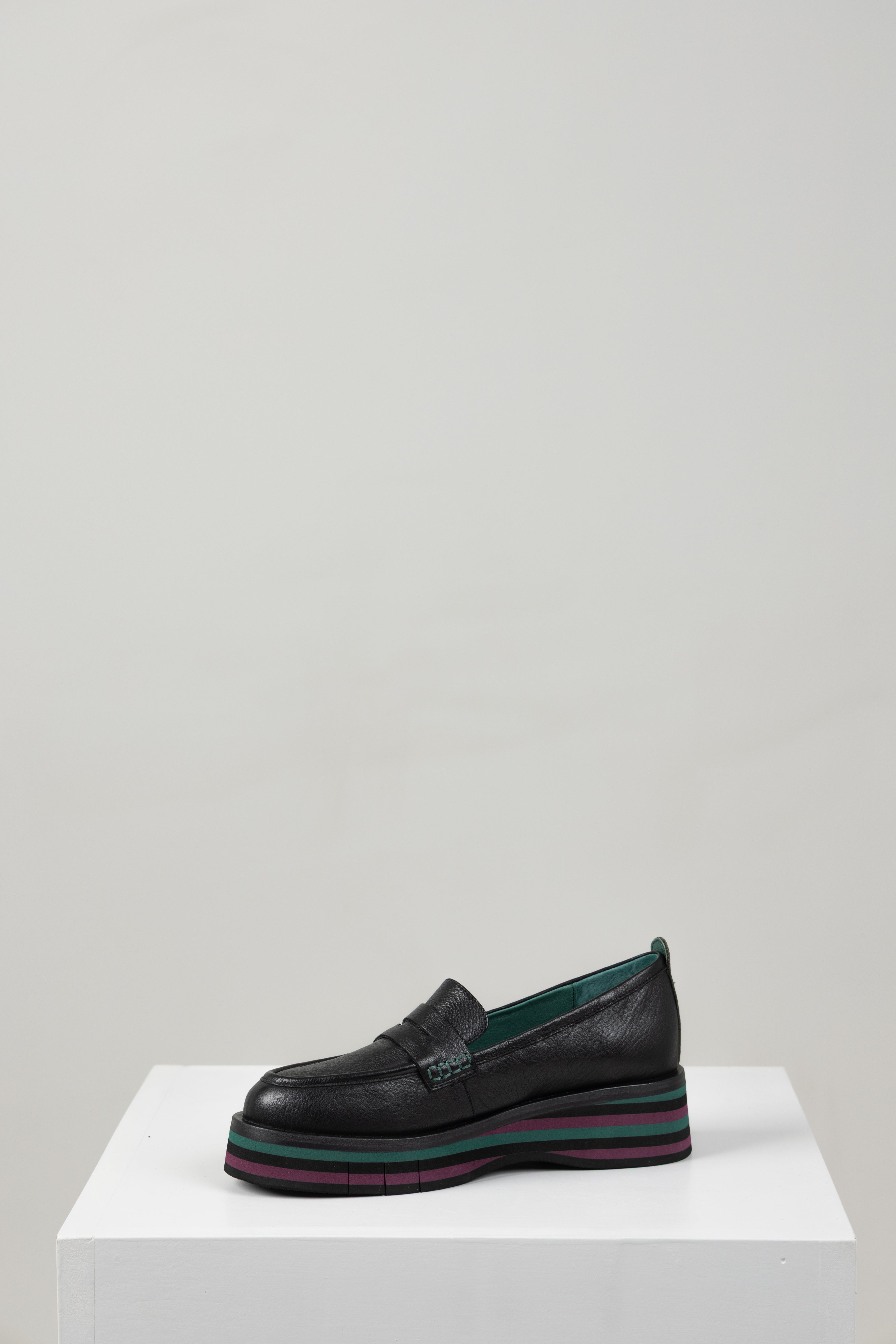 GLAMMS FORREST LOAFER BLACK LEATHER