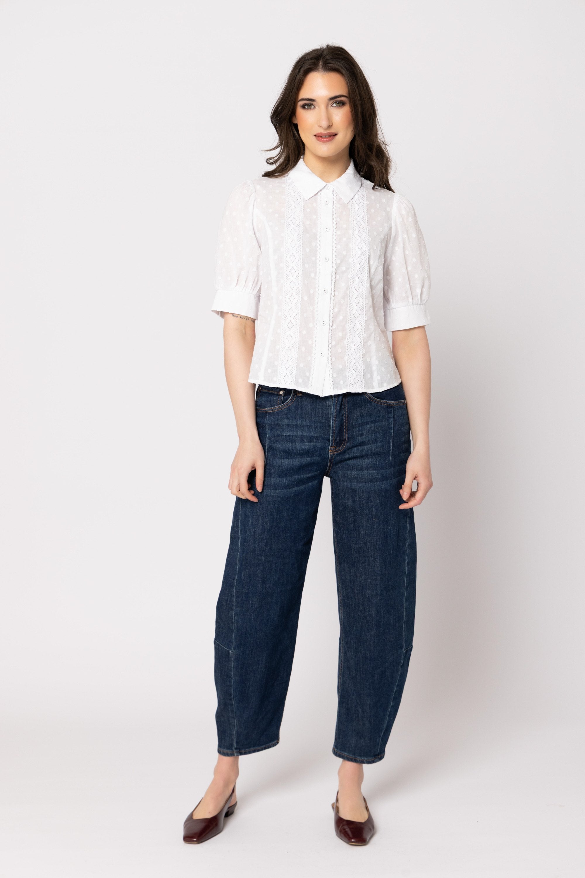 Captivate Shirt White Spot